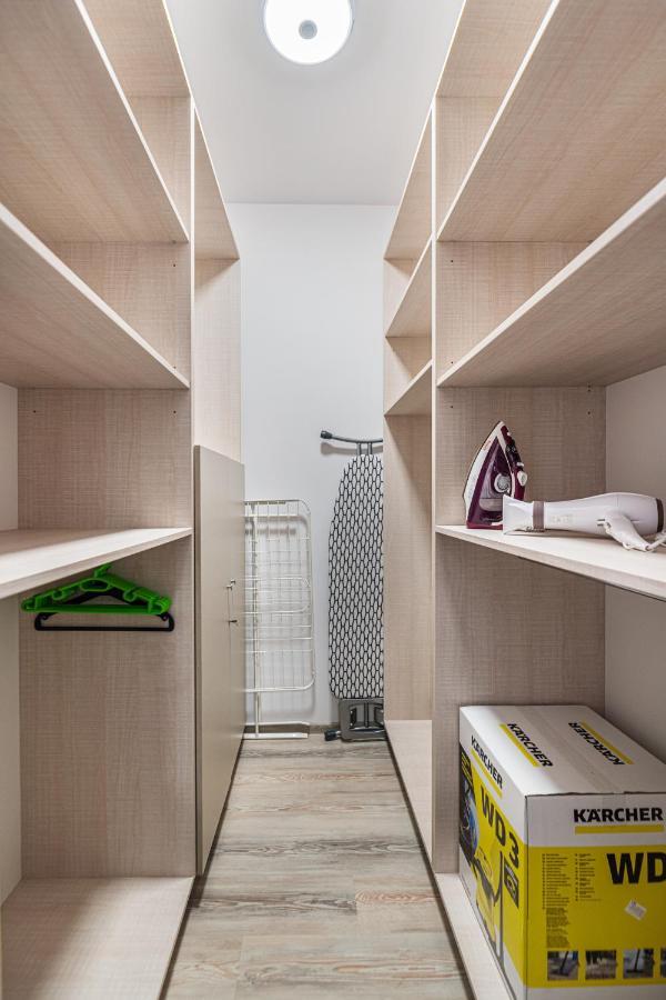 Isaran 2D4E Apartment Брашов Екстериор снимка