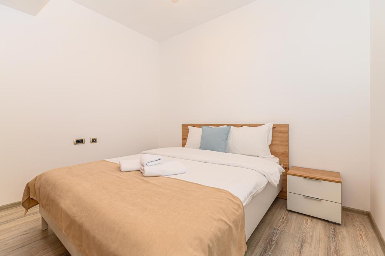 Isaran 2D4E Apartment Брашов Екстериор снимка