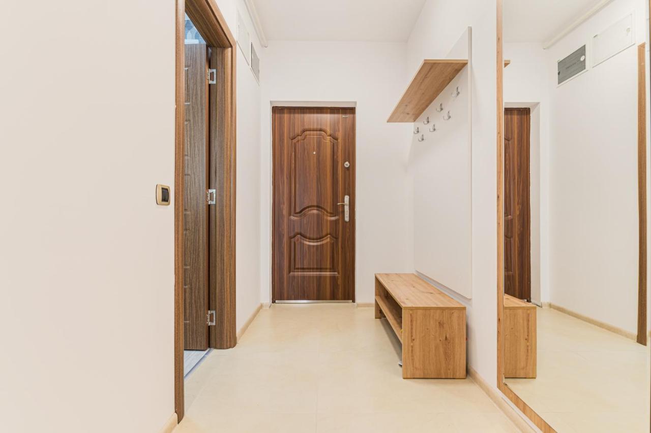 Isaran 2D4E Apartment Брашов Екстериор снимка