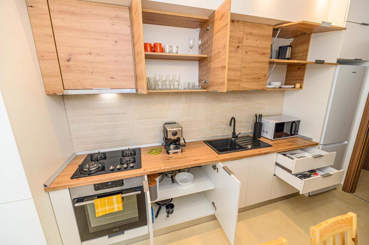 Isaran 2D4E Apartment Брашов Екстериор снимка